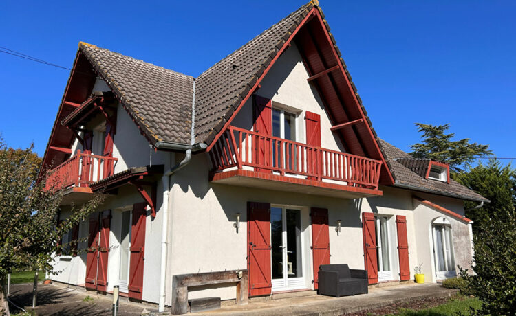 Maison 7 pièce(s) 186 m2 2